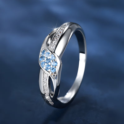 Silent Waves – Ring in silver 925 with blue crystal