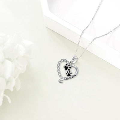 Heart-shaped Pendant Paw Necklace