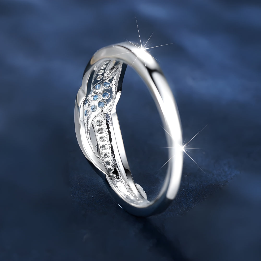 Silent Waves – Ring in silver 925 with blue crystal