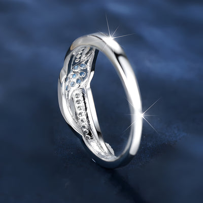 Silent Waves – Ring in silver 925 with blue crystal