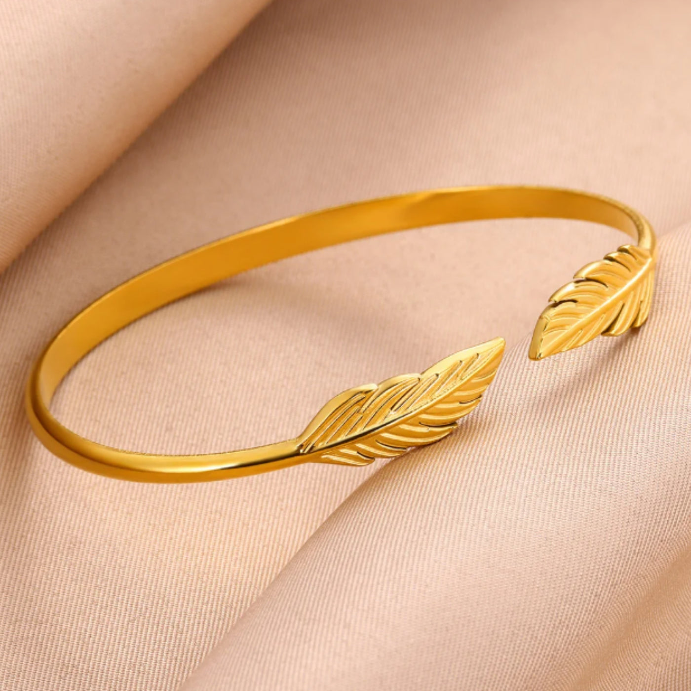 Autumn Whispers Bronze Leaf Bracelet