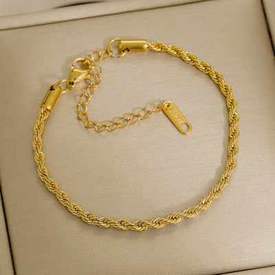 Twisted Chic Gold Bracelet