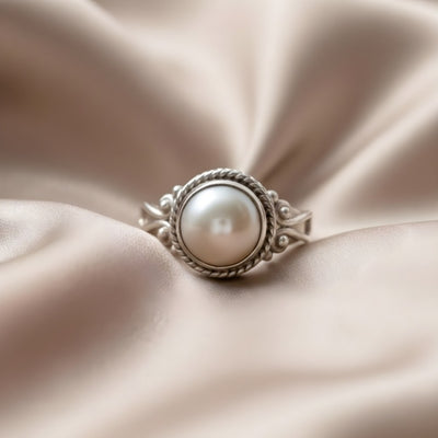 Evolve Moonstone Ring