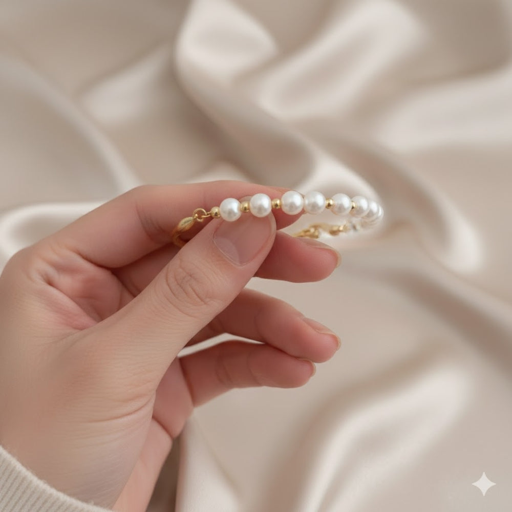 Alana | Golden Bracelet with Pearls