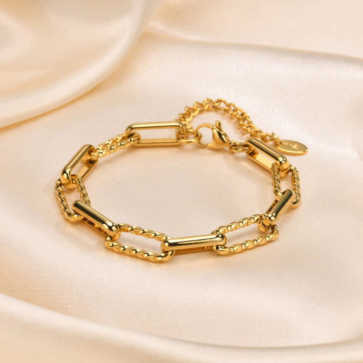 Tritona | Golden Bracelet