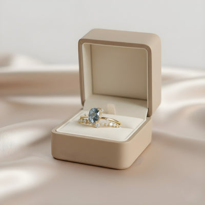 Stella di Marea – Golden ring with blue crystal and zirconia