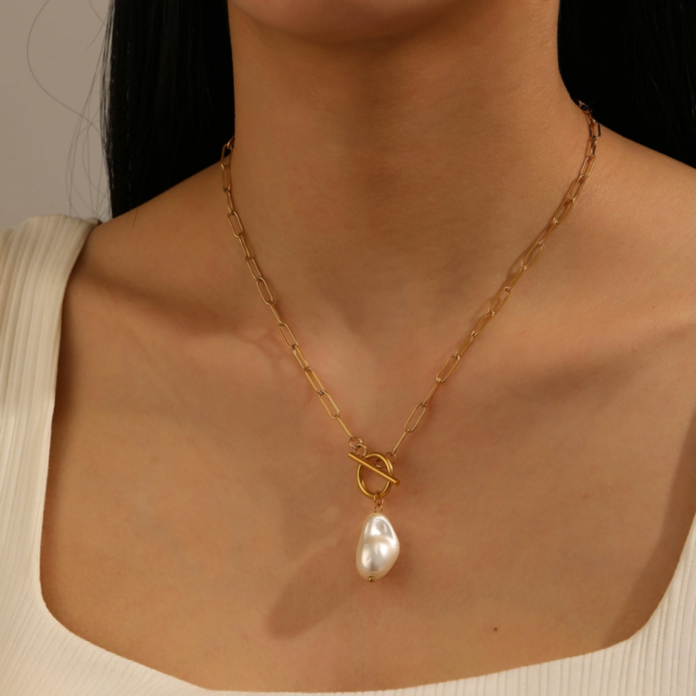 Artemia | Necklace with Pearl Pendant
