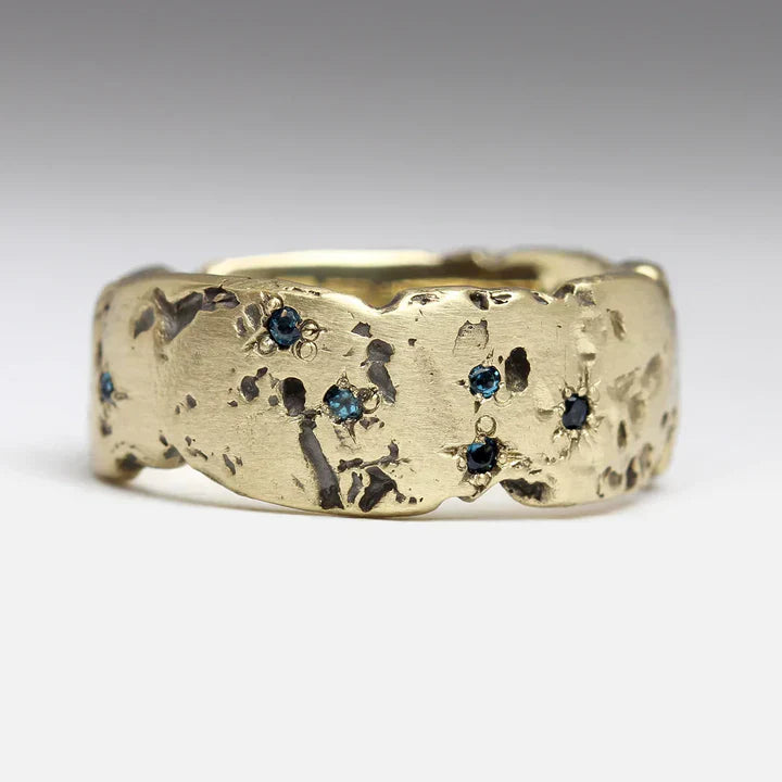Timeless Golden Vintage Ring with Blue Crystal Inlay