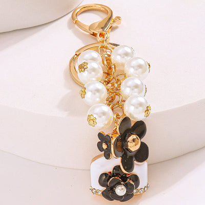 Daisy Love Pearl Bag Charm