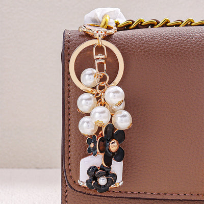 Daisy Love Pearl Bag Charm