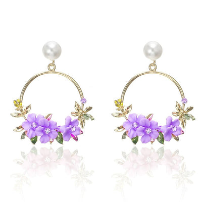 Elegant Gold Flower and Pearl Earrings