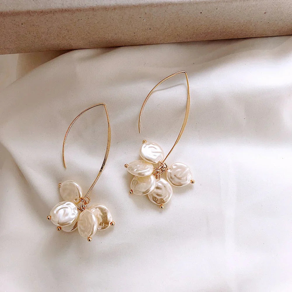 Elegant Pearl Crystal Earrings