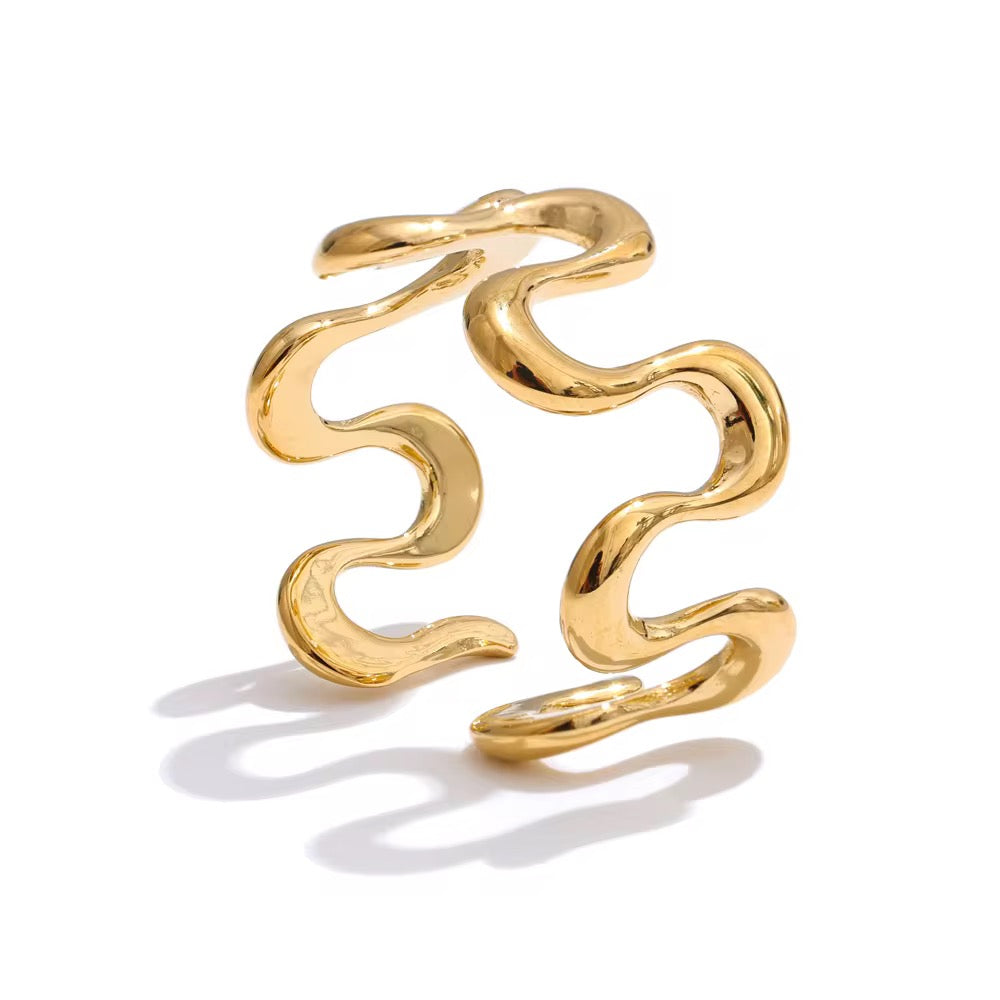 Adjustable Gold Groovy Ring