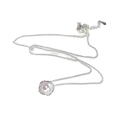 Liselotte Moonstone Necklace