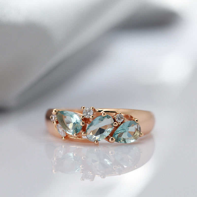 Chic Gold Vintage Blue Ring