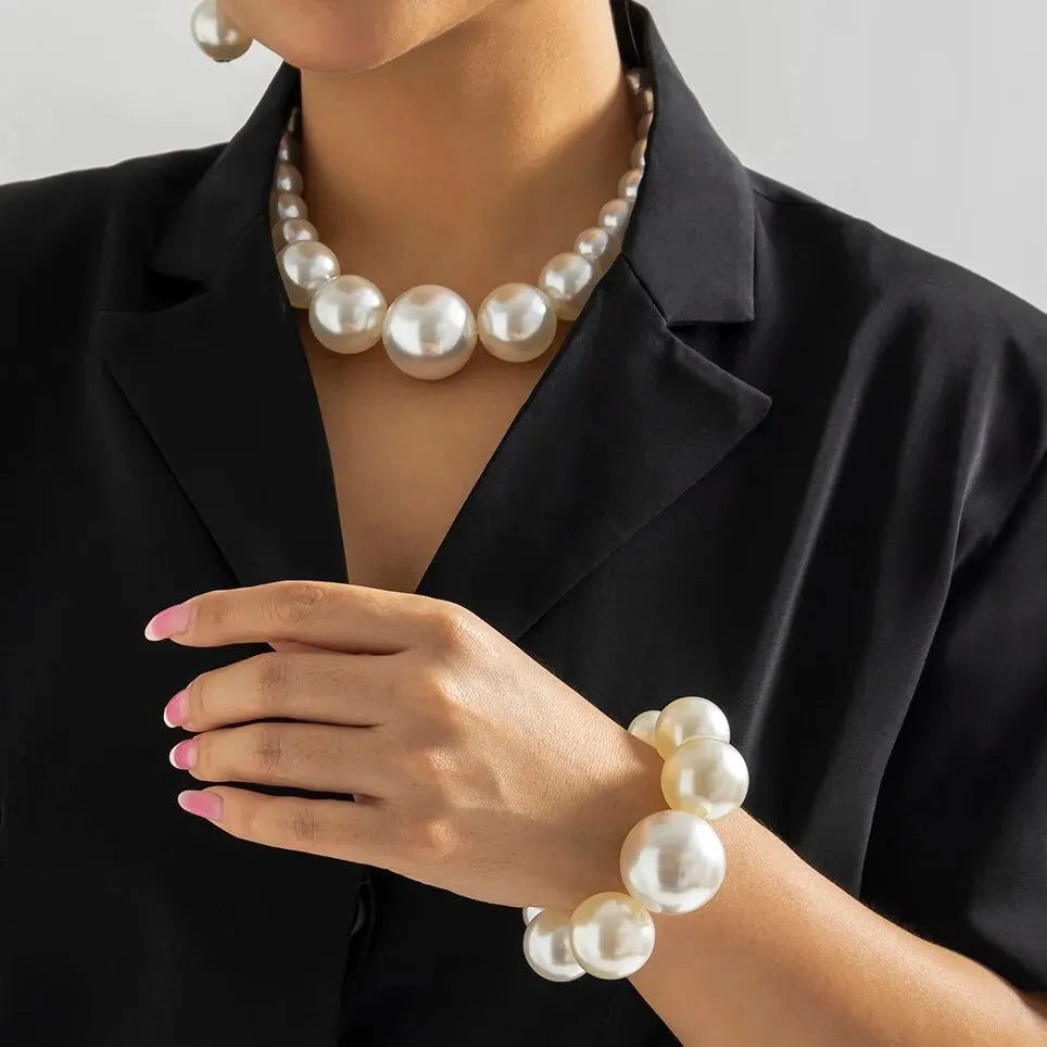Pearl Necklace & Bracelet Set