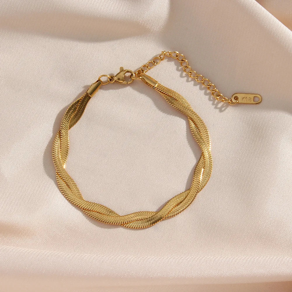 Timeless Gold-Plated Necklace and Bracelet Set