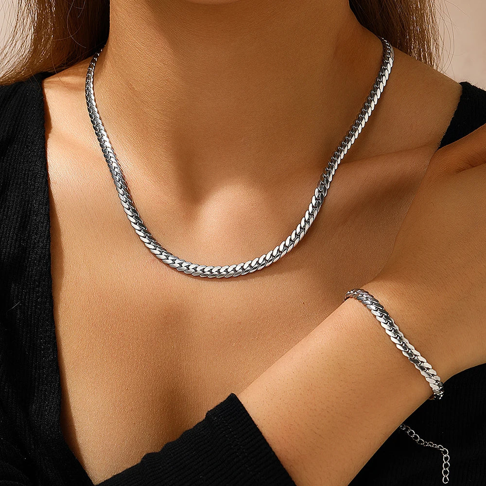 Sophisticated stainless steel plated Chain Set