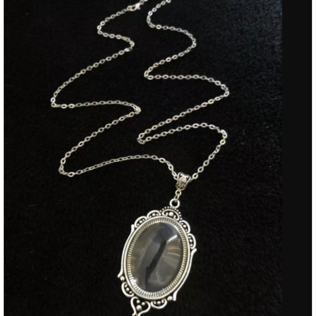 Cyra Moon Stone Necklace