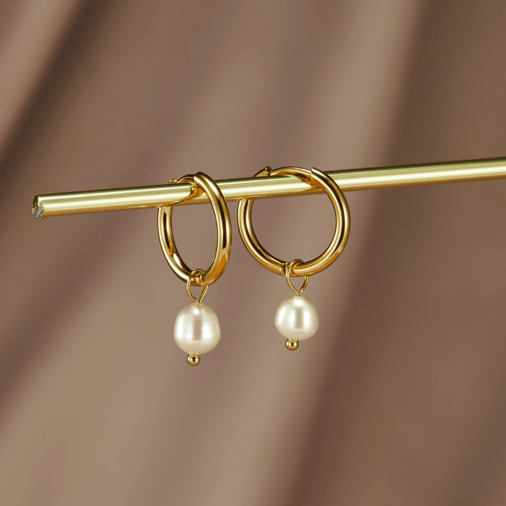 Bella Sweetwater Pearl Earrings