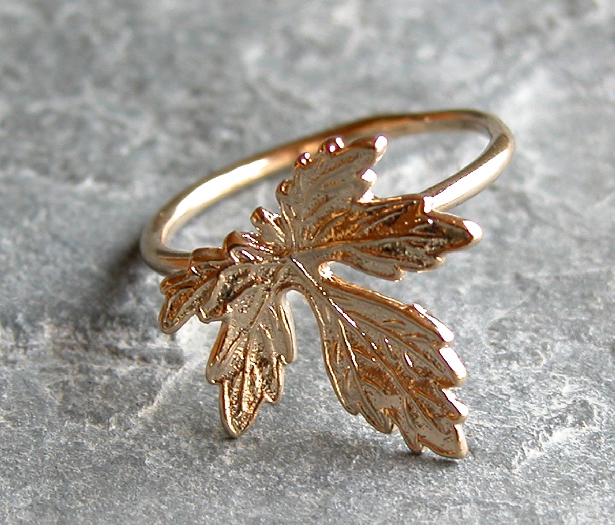 Dainty Gold Leaf Autumn Ring