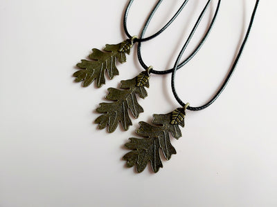 Bronze Oak Leaf Pendant Necklace