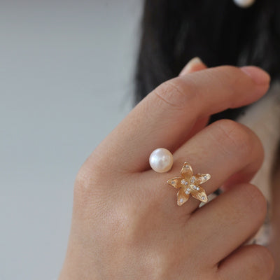 Gold Flower Feshwater Pearl Ring