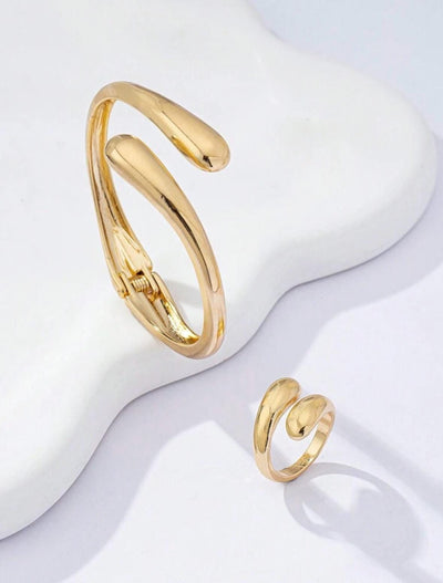 Demure Gold Bracelet & Ring Set