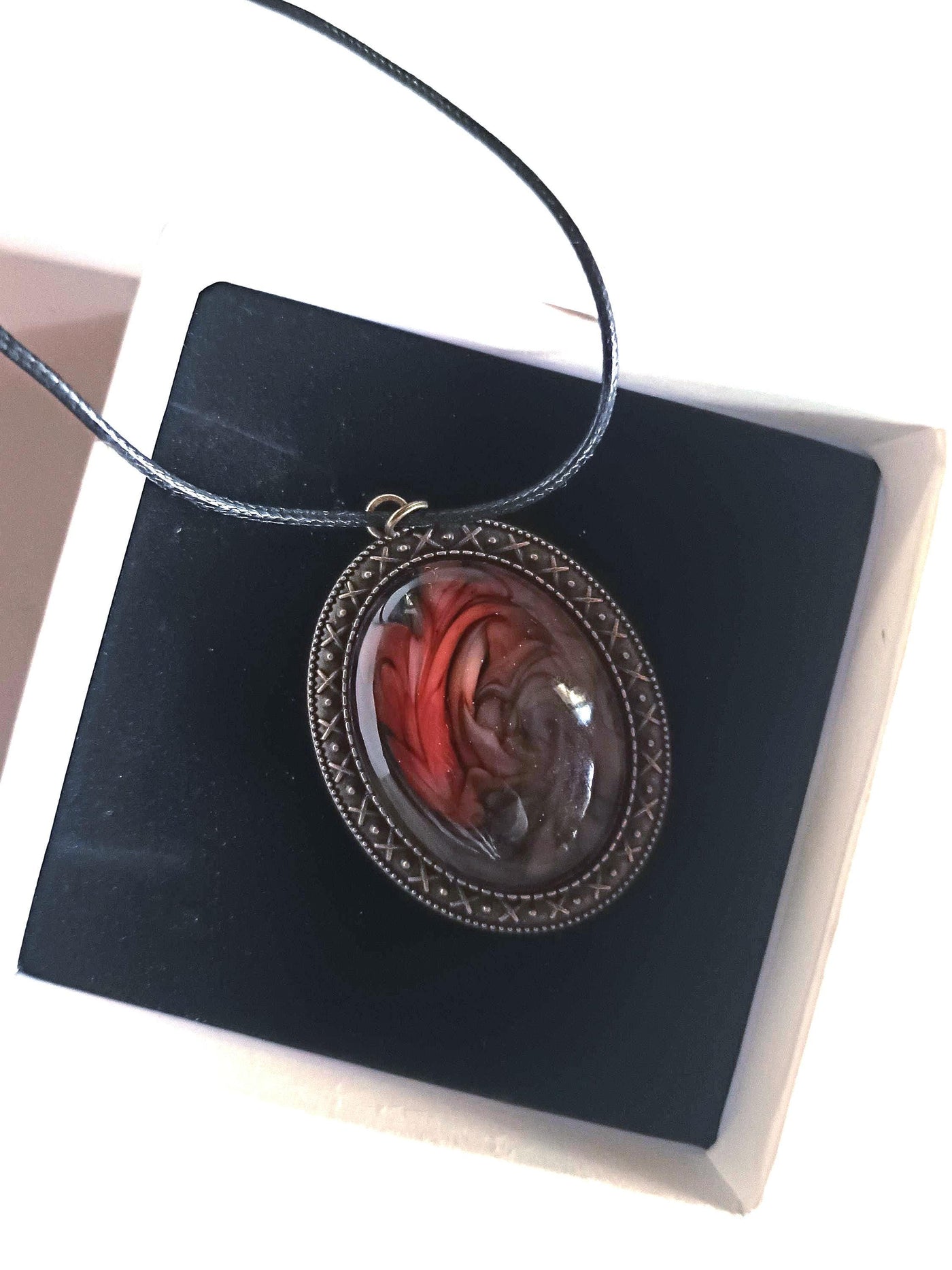 Vintage Large Red Brown Resin Necklace