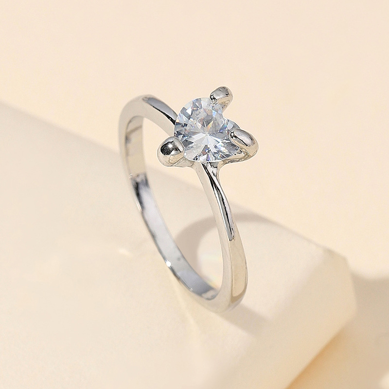 'Small Love' Crystal Heart Ring