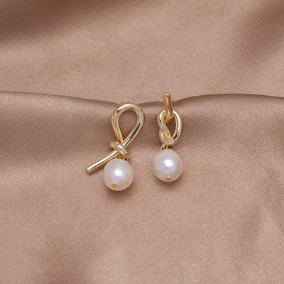 Knot Gold & Freshwater Pearls Earrings