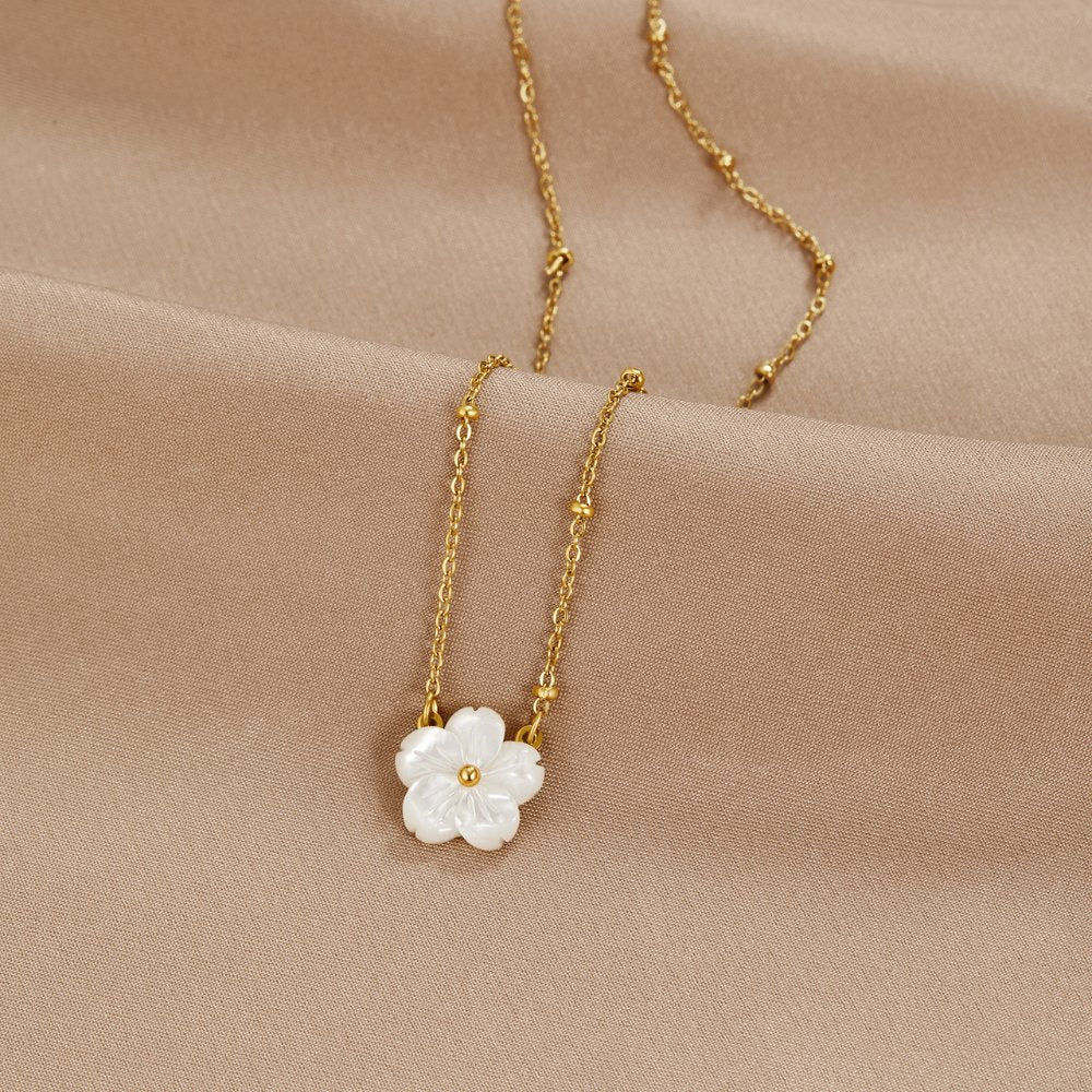 Magnificent Flower Necklace